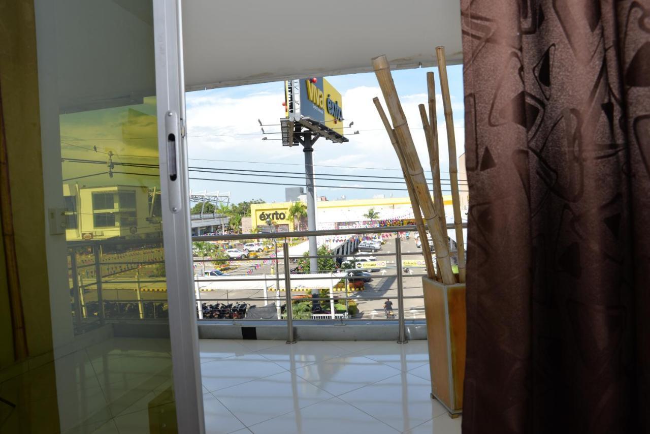 Hotel Canoa Inn Caucasia Exterior photo